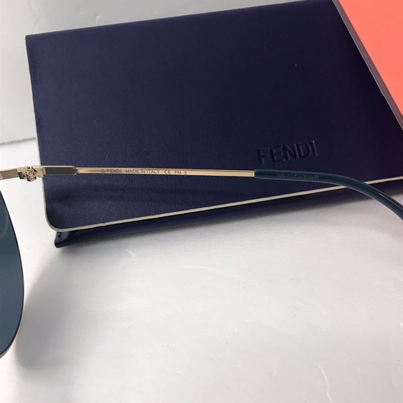 - 💯 Original - Fendi Black with Rose Gold Metal Frame - Picture 15 of 17